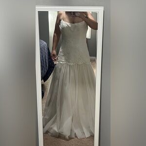 Amsale Cream Lace Wedding Dress